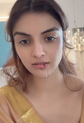 Anveshi Jain Background Right